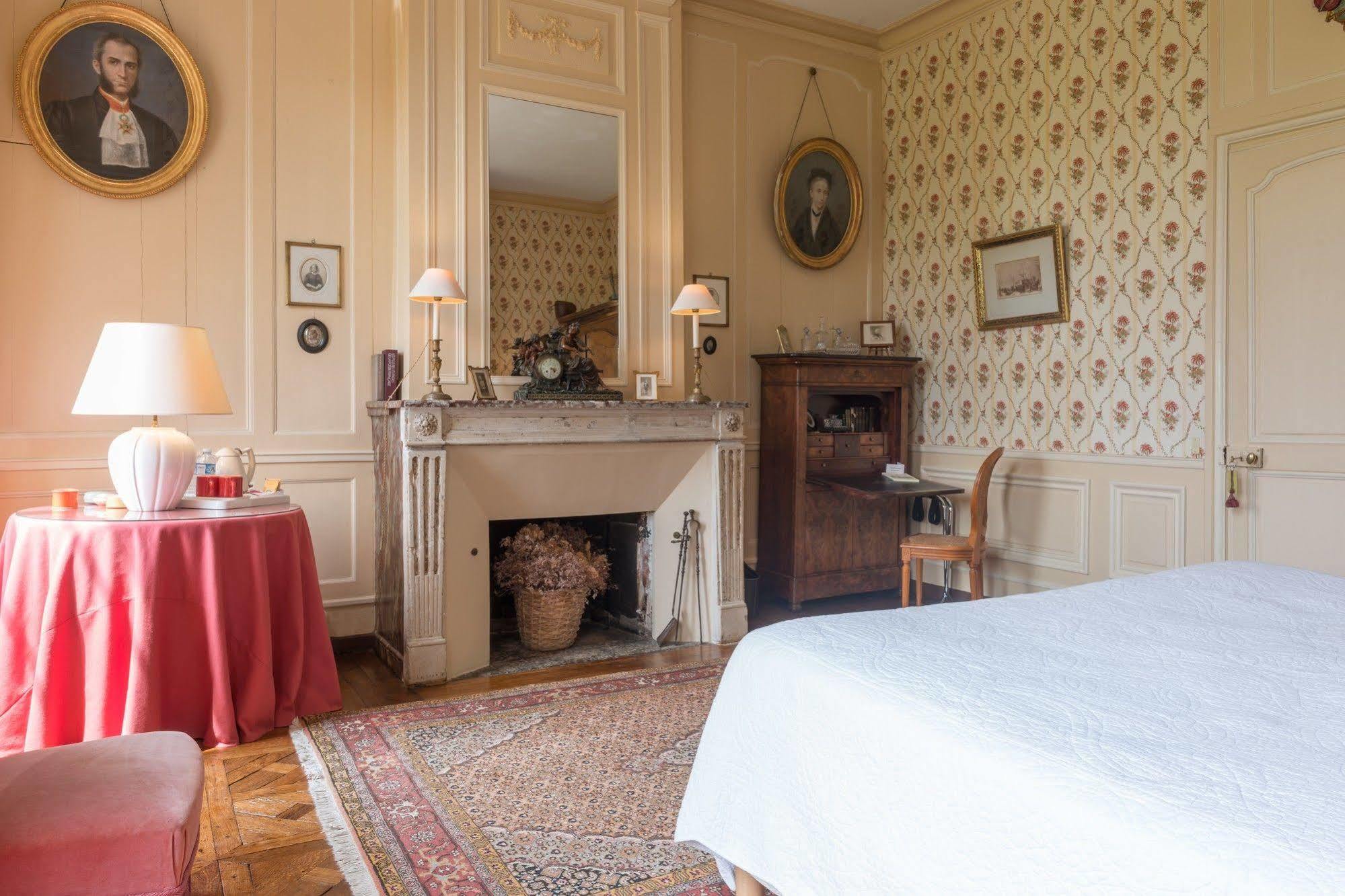 Chateau De Bouceel Bed & Breakfast Vergoncey Eksteriør bilde